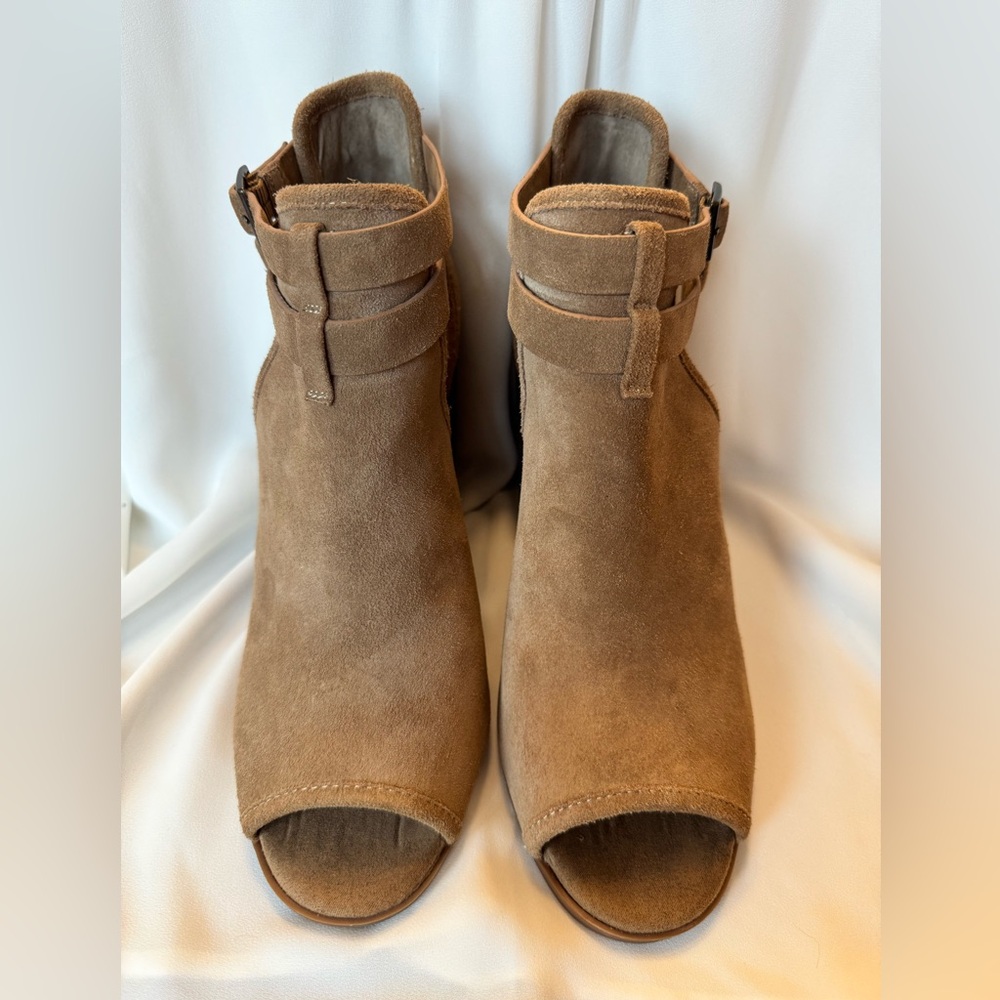 Sole Society Open Toe Block Heels Size 10 Great Conditionion